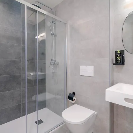 Limehome Carrer De Sant Jacint