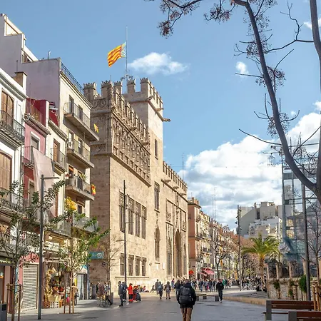 Limehome Carrer De Sant Jacint * Valensiya