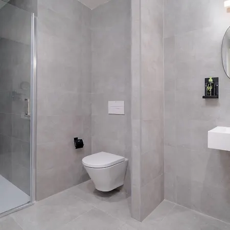 Limehome Carrer De Sant Jacint 瓦伦西亚