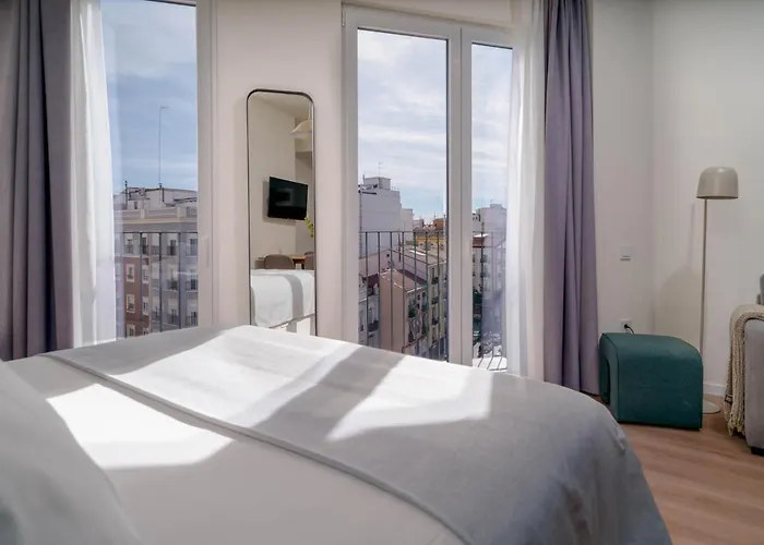 Limehome Carrer De Sant Jacint Апартаменты Валенсия